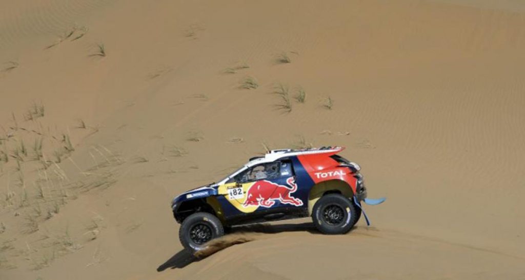 Le Peugeot 2008 DKR en tête du Silk Road Rally en Chine Le Blog Auto