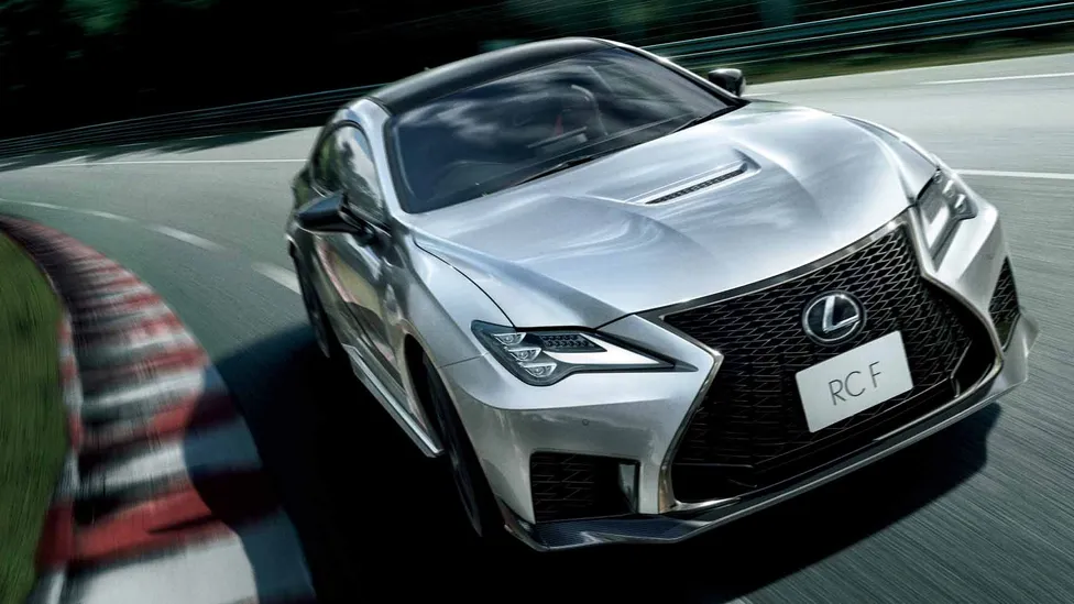 Lexus RC